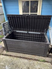 Keter Rockwood 570L Outdoor